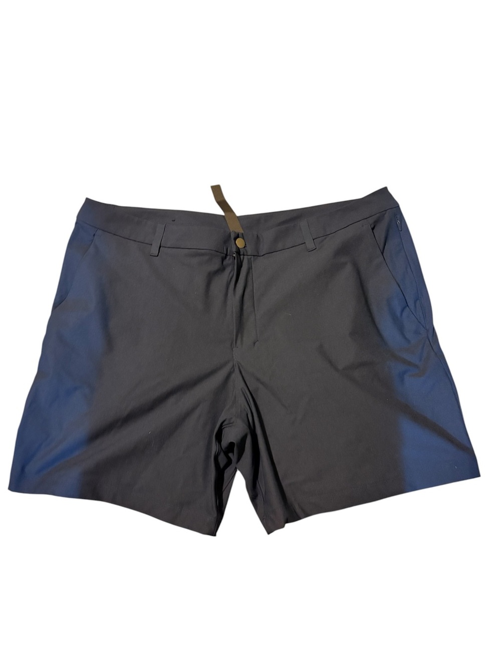 lululemon ABC dress Shorts 40